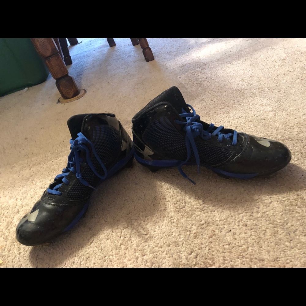 Under Armour football cleats